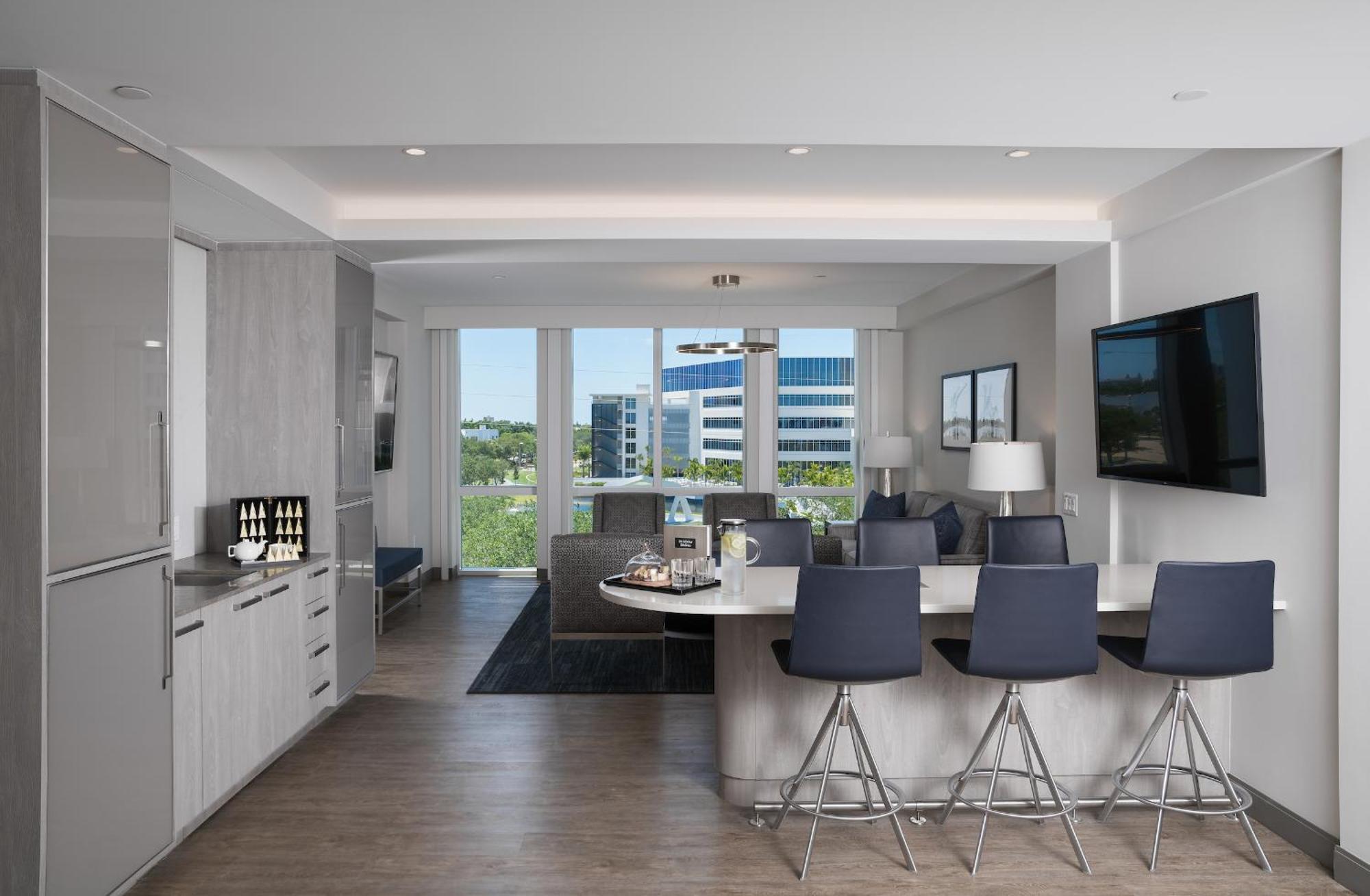 Innovation Hotel Naples Park Buitenkant foto